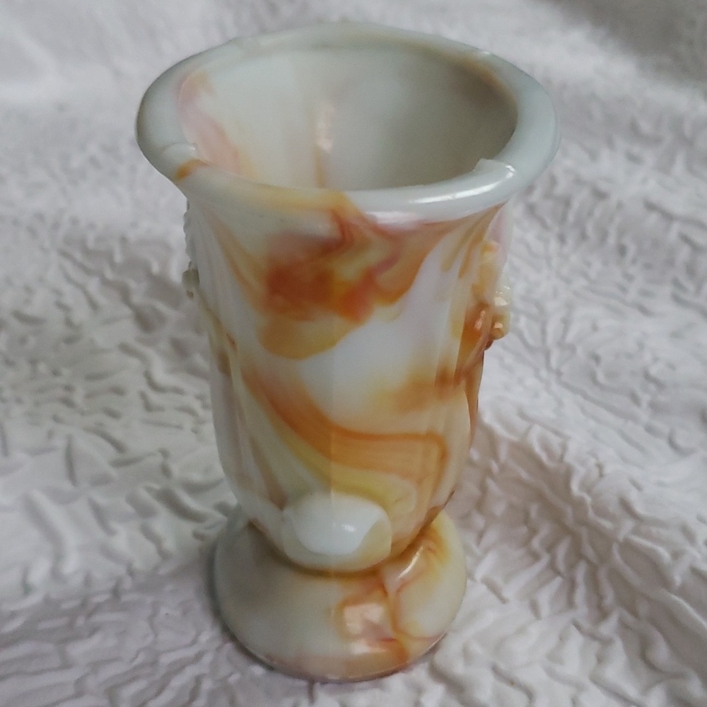 Small Akro Agate Lily Vase White and Orange Slag Depression Glass - Picture 8 of 16